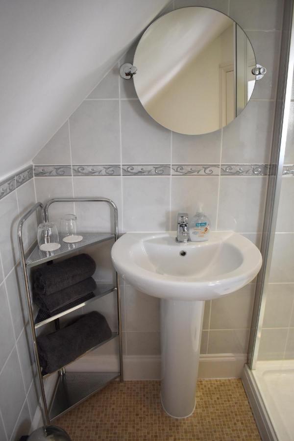 The Meadows B&B Moville Bagian luar foto