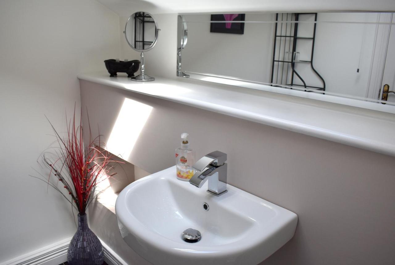 The Meadows B&B Moville Bagian luar foto