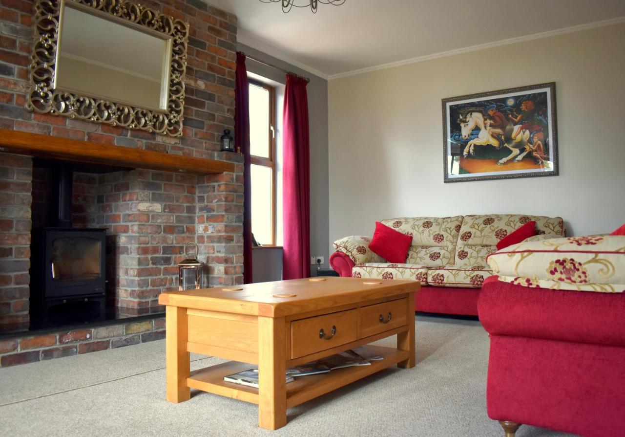 The Meadows B&B Moville Bagian luar foto