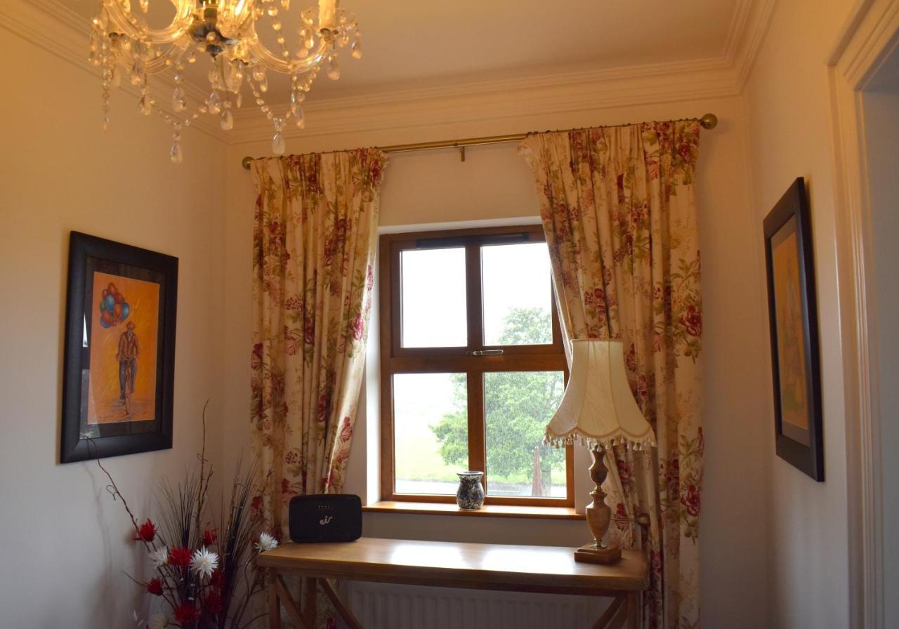 The Meadows B&B Moville Bagian luar foto