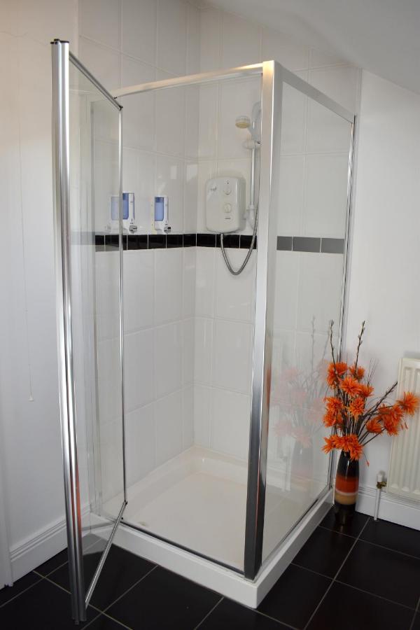 The Meadows B&B Moville Bagian luar foto